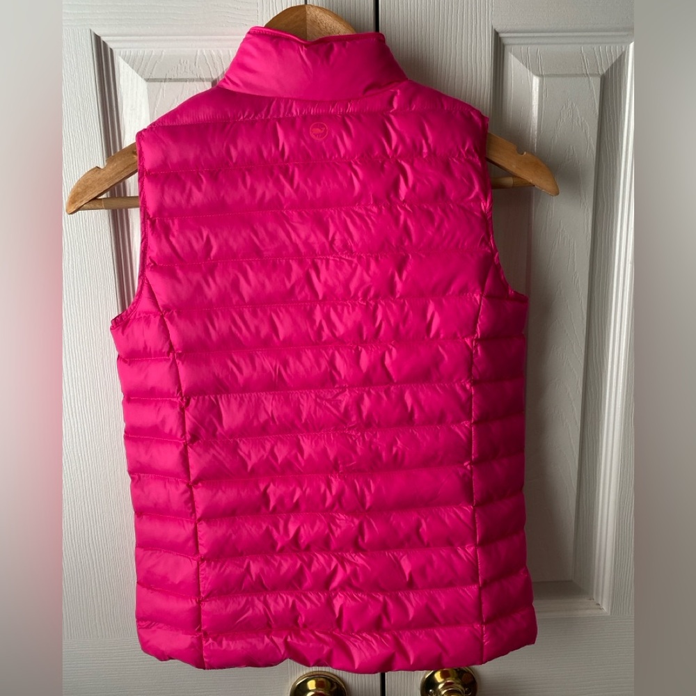 vineyard vines Channeled Puffer Performance Vest in Neon Crazy Pink SZ M - Picture 2 of 9
